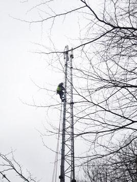 Cleaning Telecom Antenna Masts Hiline Abseiling